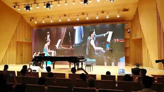 活动报道 | “科技助力，跨越时空”，小鹿纯子携手刘明康共享中日音乐盛宴